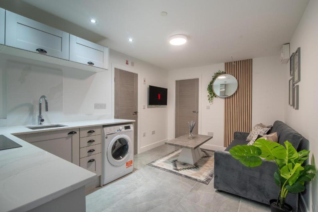 Luxurious Apartments - In Cardiff Buitenkant foto